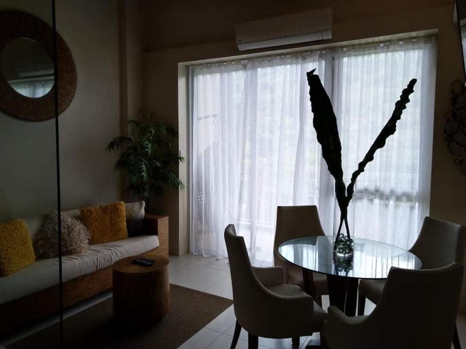 Luxurious Family Room Pico De Loro Nasugbu Bagian luar foto