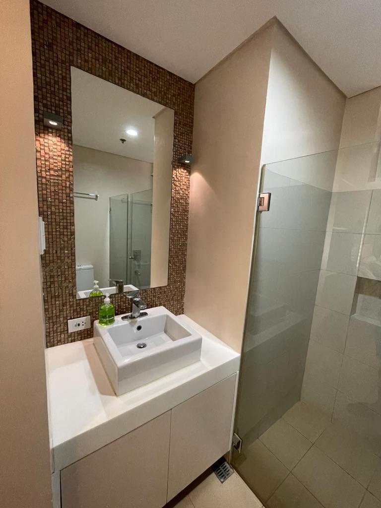 Luxurious Family Room Pico De Loro Nasugbu Bagian luar foto